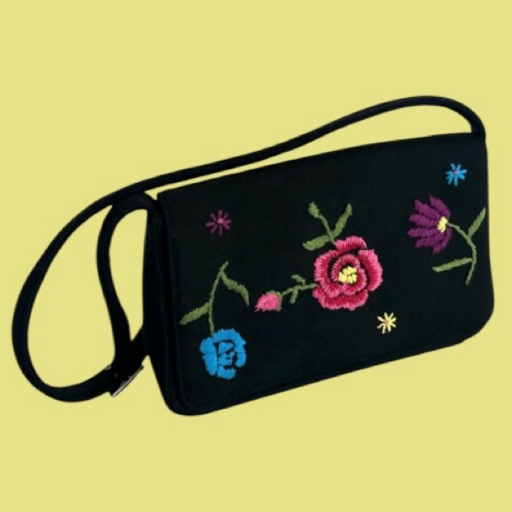 🌺 BLAINE TRUMP! WOOL EMBROIDERED DESIGNER PURSE! EXCELLENT LIKE NEW CONDITION! 🌺